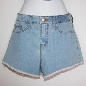 Refuge Jean Shorts | Light Blue wash | 2